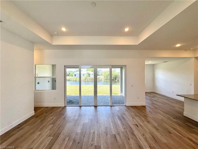 2914 SW 5th ST, Cape Coral, FL 33991