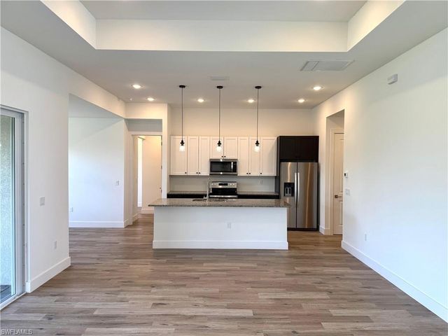 2914 SW 5th ST, Cape Coral, FL 33991