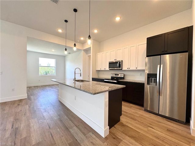 2914 SW 5th ST, Cape Coral, FL 33991