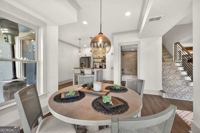 5925 Stoneleigh Drive, Suwanee, GA 30024
