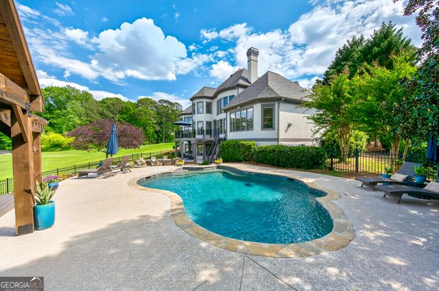 5925 Stoneleigh Drive, Suwanee, GA 30024