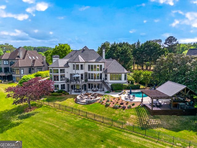 5925 Stoneleigh Drive, Suwanee, GA 30024