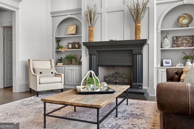5925 Stoneleigh Drive, Suwanee, GA 30024