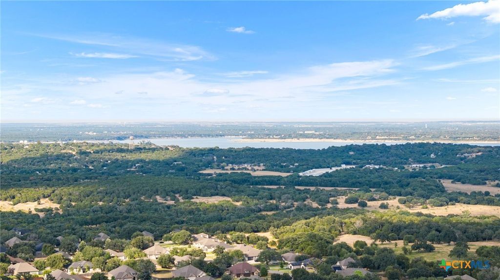 Image 18 of property listing at 123 Archstone Loop, Belton, TX 76513