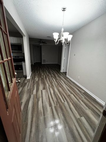 2807 London Court, Euless, TX 76039
