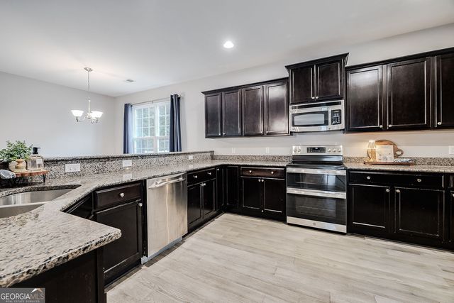 807 Hyacinth Circle, Guyton, GA 31312