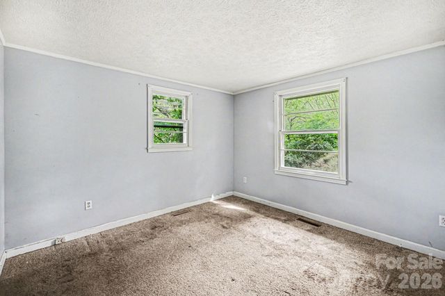 607 Texas Trail, Dallas, NC 28034