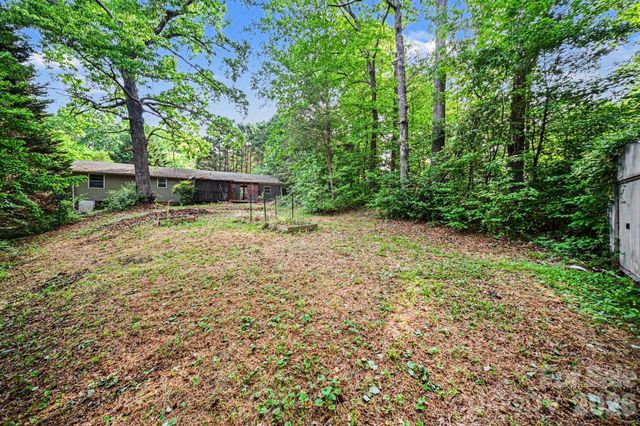 607 Texas Trail, Dallas, NC 28034
