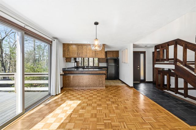 88 Meetinghouse Road, Windham, NH 03087