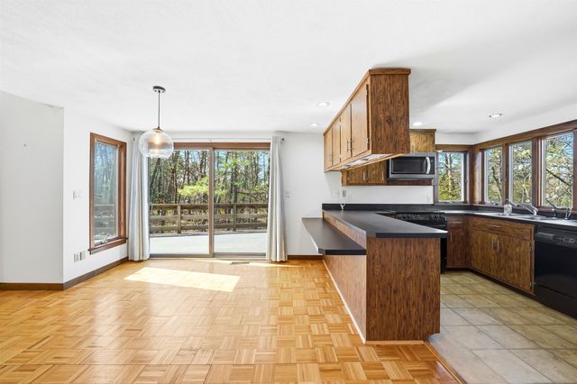 88 Meetinghouse Road, Windham, NH 03087