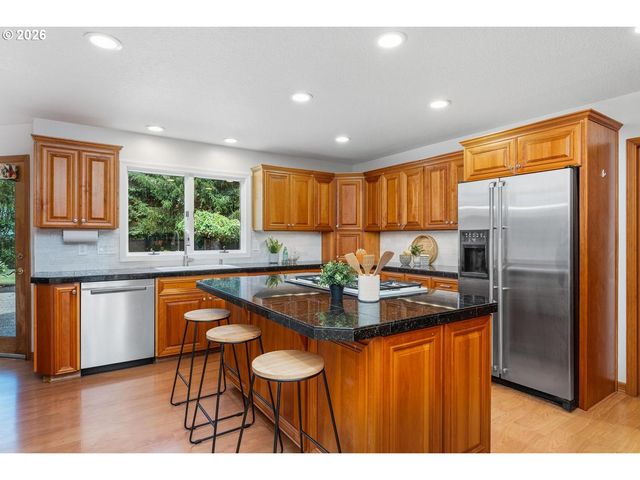16969 Nw HAZELGROVE Ct, Beaverton, OR 97006