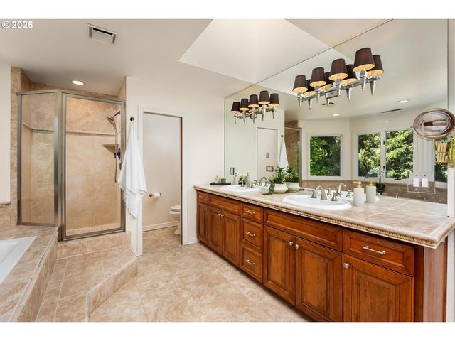 16969 Nw HAZELGROVE Ct, Beaverton, OR 97006