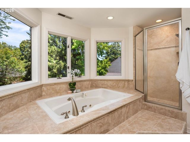 16969 Nw HAZELGROVE Ct, Beaverton, OR 97006