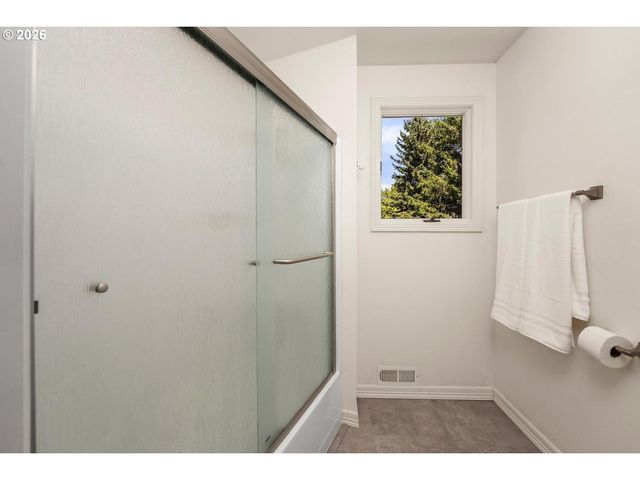 16969 Nw HAZELGROVE Ct, Beaverton, OR 97006