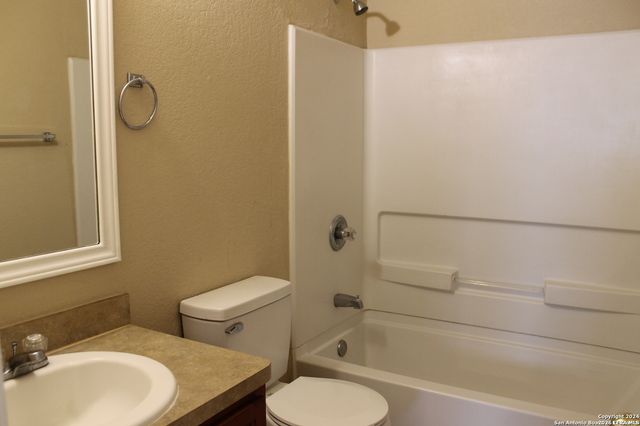 4715 APPALOOSA RUN, San Antonio, TX 78244