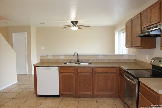 4715 APPALOOSA RUN, San Antonio, TX 78244