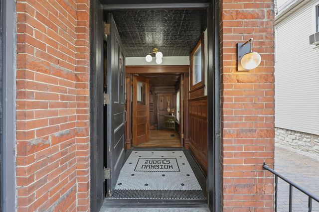 83 Wilson Avenue, Columbus, OH 43205