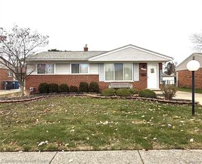 32628 Birchwood Street, Westland, MI 48186