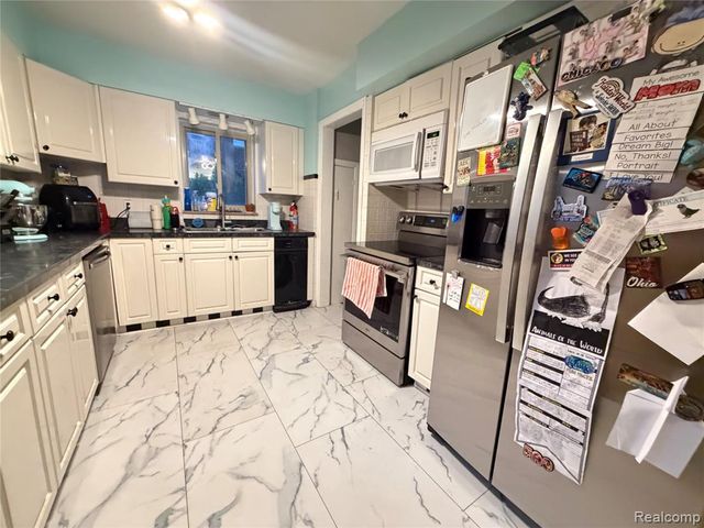 649 Meridan Street, Dearborn, MI 48124