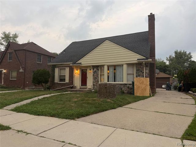 649 Meridan Street, Dearborn, MI 48124