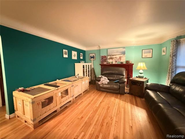 649 Meridan Street, Dearborn, MI 48124