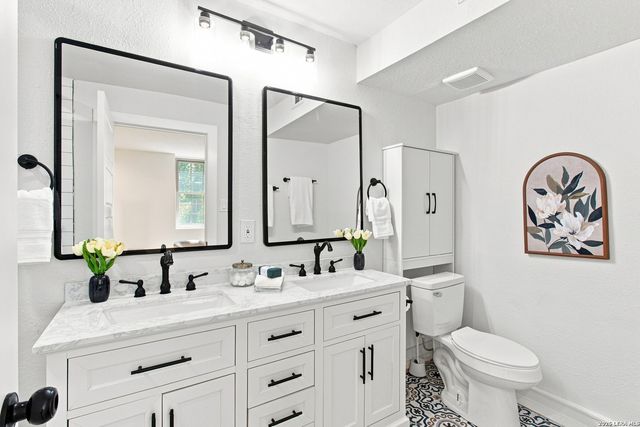 123 E Brandon, San Antonio, TX 78209