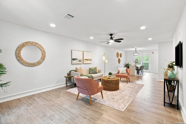 123 E Brandon, San Antonio, TX 78209
