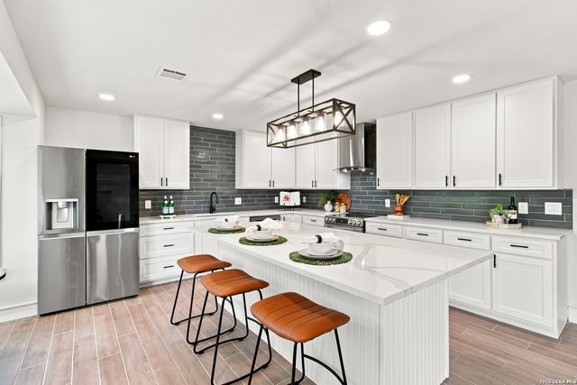 123 E Brandon, San Antonio, TX 78209