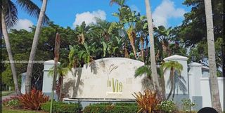 165 NW 96th Te 3306, Pembroke Pines, FL 33024