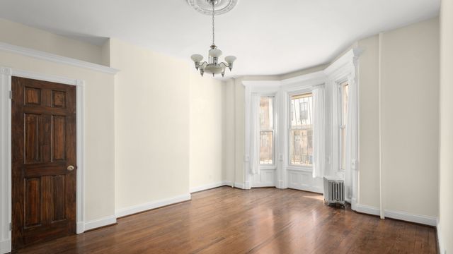 70 JEFFERSON Street, New York City, NY 11206