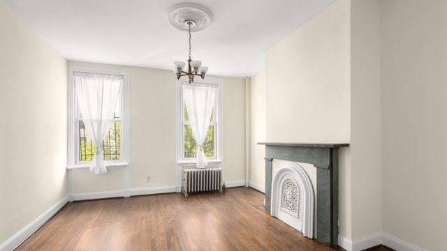 70 JEFFERSON Street, New York City, NY 11206