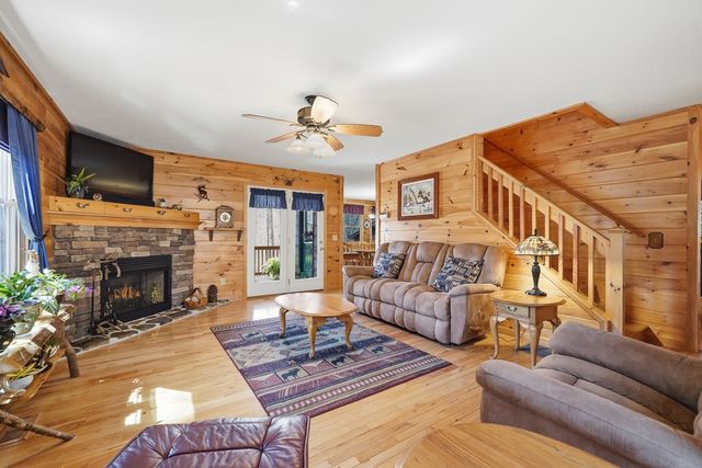 106 Lemmon Drive, Ellijay, GA 30540