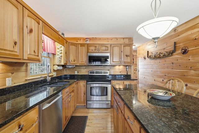 106 Lemmon Drive, Ellijay, GA 30540
