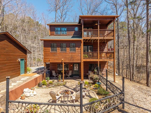 106 Lemmon Drive, Ellijay, GA 30540