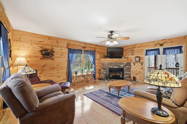 106 Lemmon Drive, Ellijay, GA 30540