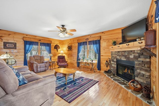 106 Lemmon Drive, Ellijay, GA 30540