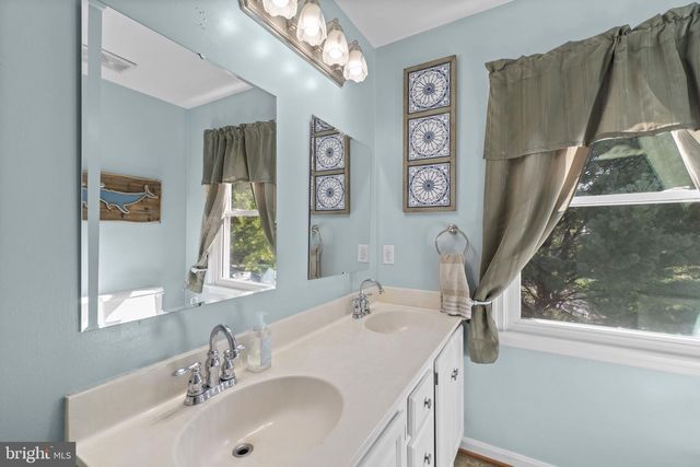 511 MARSHALL DR, Westminster, MD 21157