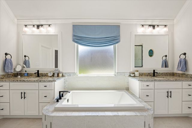 3004 Hazlewood Road, Granbury, TX 76049