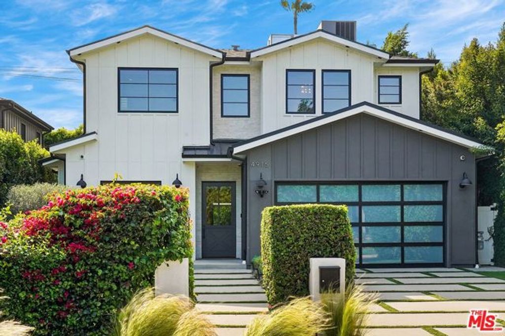4915 Agnes Avenue, Valley Village, CA 91607