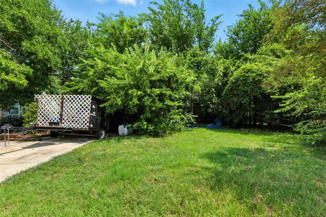 117 Sylvan Street, La Porte, TX 77571
