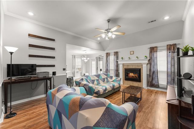 3280 Grainger Circle, Springdale, AR 72764