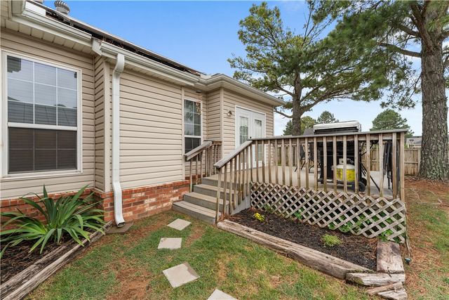 3280 Grainger Circle, Springdale, AR 72764