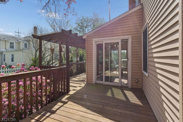 9 Laurel Ave, Franklin Twp., NJ 08528
