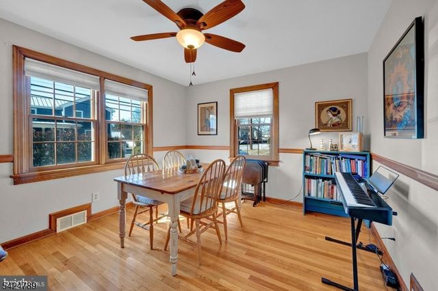 9 Laurel Ave, Franklin Twp., NJ 08528