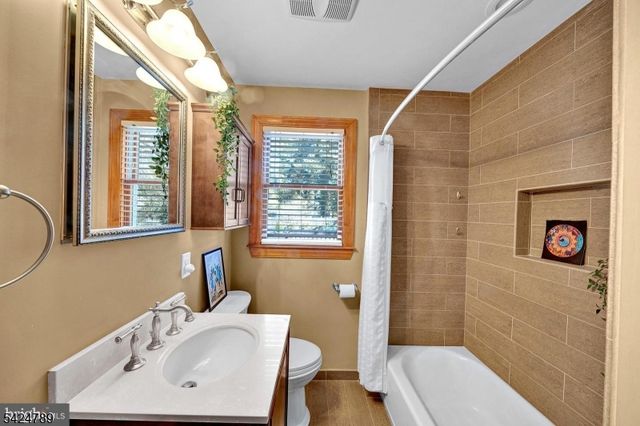 9 Laurel Ave, Franklin Twp., NJ 08528