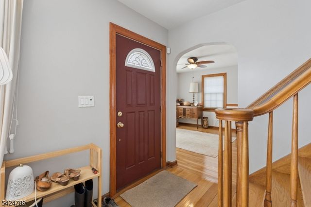 9 Laurel Ave, Franklin Twp., NJ 08528