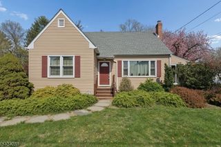 9 Laurel Ave, Franklin Twp., NJ 08528