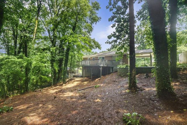 3390 Kenland SE Road, Smyrna, GA 30082