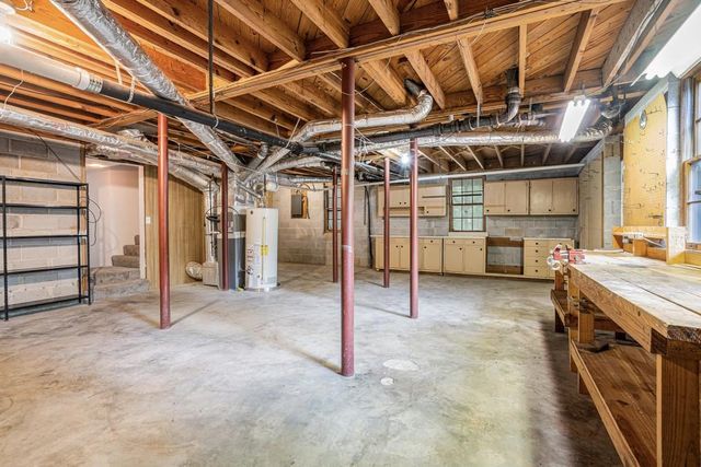 3390 Kenland SE Road, Smyrna, GA 30082