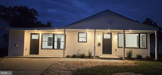 702 BEAUMONT RD, Fairless Hills, PA 19030